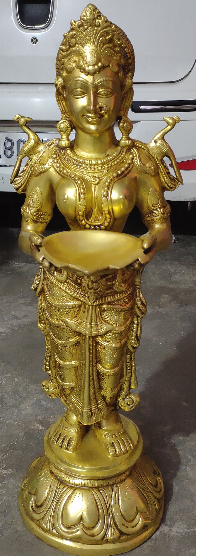 Brass Deep Laxmi Welcome Lady 30 Inch
