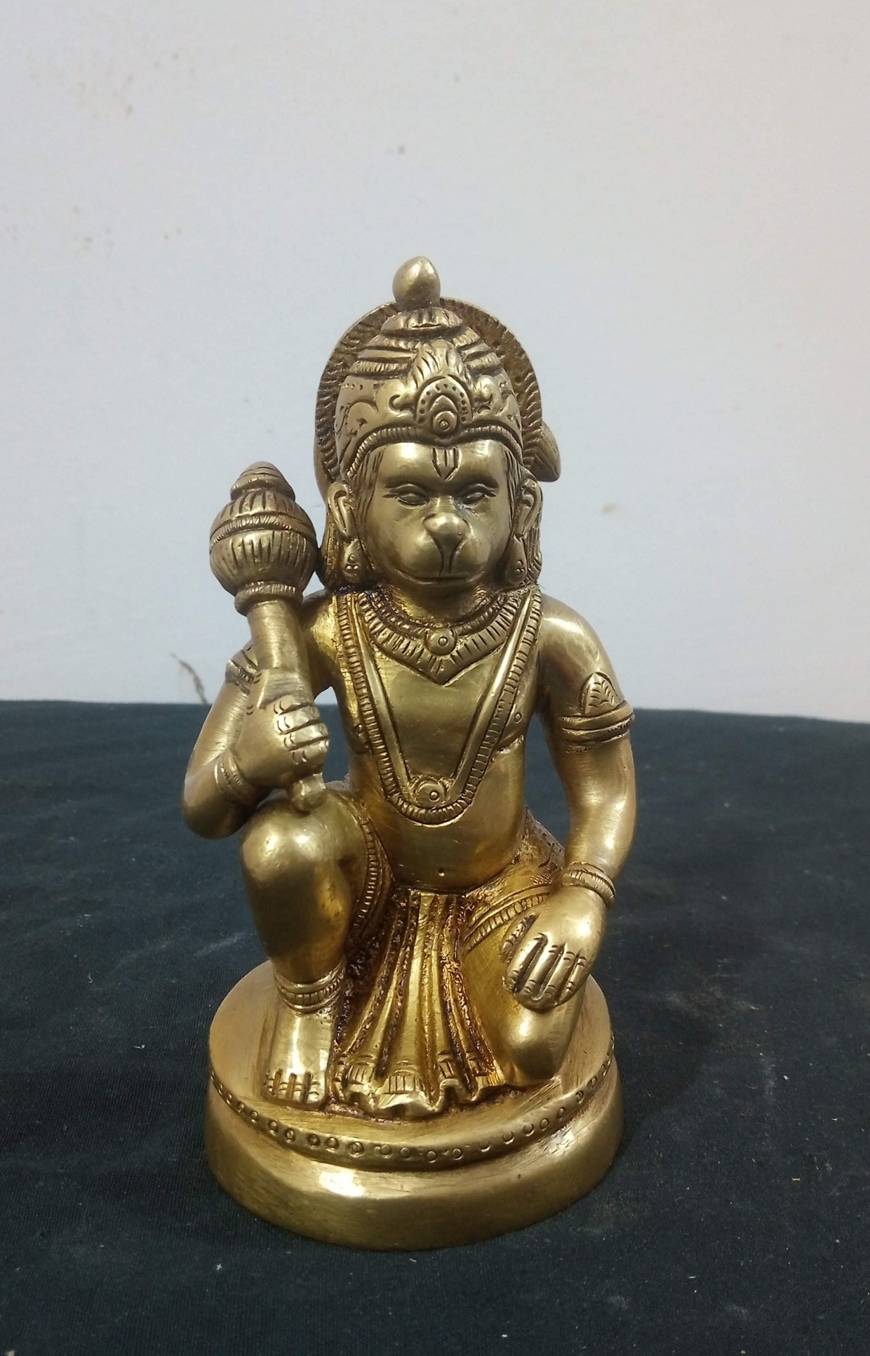 Brass Hanuman | Bajrang Bali Sitting Round Base 5 Inch